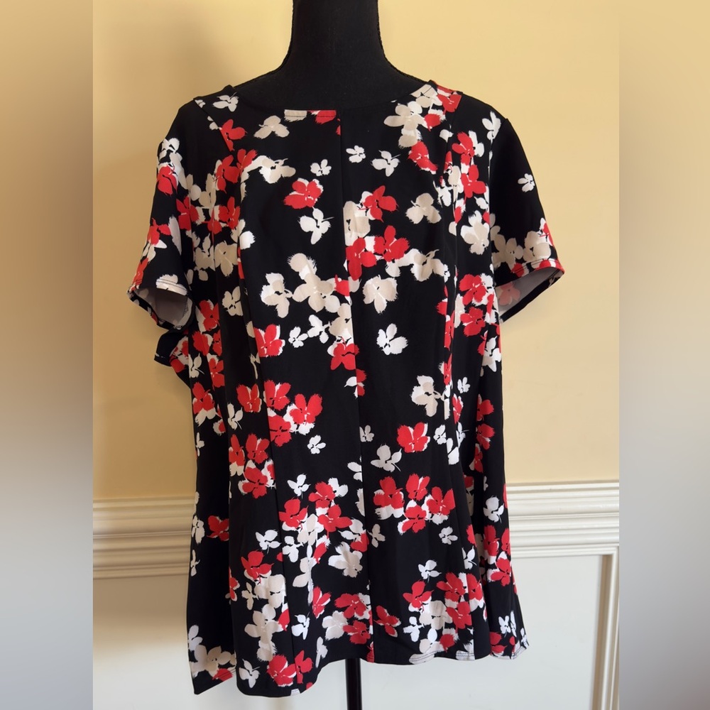 Lane Bryant Black Red Floral Round Neck Lena Top Sz 18